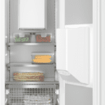 F 2662 Vi 24" Built-in freezer MasterCool RH Vi